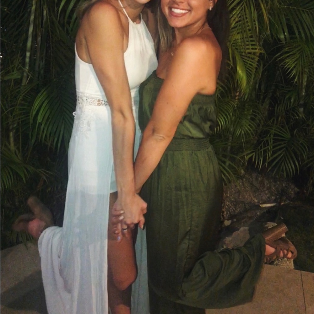 Green jumpsuit - Picture 3 of 3